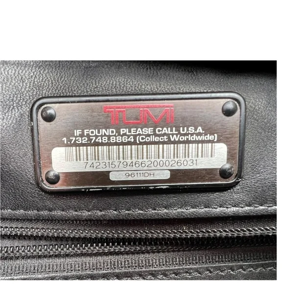 Tumi 96111DH ALPHA Slim Large Screen Black Leather Portfolio Briefcase Laptop​ - Picture 2 of 16